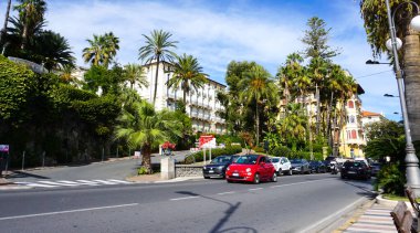 Sanremo, İtalya - 28 Eylül 2025: Sanremo, İtalya Merkez Caddesi, 28 Eylül 2025