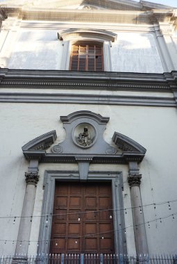 Napoli, İtalya - San Giorgio Maggiore cephesi bir bazilika kilisesidir
