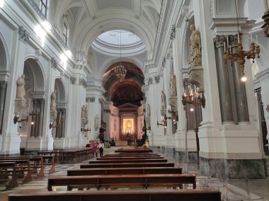 Palermo, İtalya - 18 Aralık 2025: Palermo Katedrali 'nin merkez nave manzarası 18 Aralık 2025