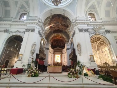 Palermo, İtalya - 18 Aralık 2025: Palermo Katedrali 'nin merkez nave manzarası 18 Aralık 2025