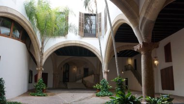 İspanya 'daki Palma de Mallorca' da güzel sokak manzaraları ve mimari