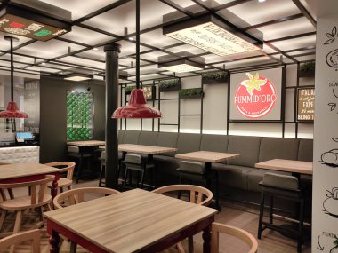 Palma de Mallorca, İspanya - 16 Aralık 2025: Costa Cruise Line 'ın büyük yolcu gemisi Costa Smeralda' da yemek odası büfesi