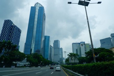 Jakarta Çevre Yolu Güzergahı - Endonezya Öğlen ve Bulutlu Hava Durumu