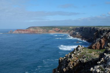 Deniz kıyısının güzel manzarası