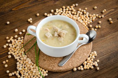 tabak bezelye çorbası yuvarlak kurulu 