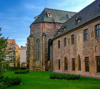 Unterlinden Museum lateral görünüm Colmar, Fransa