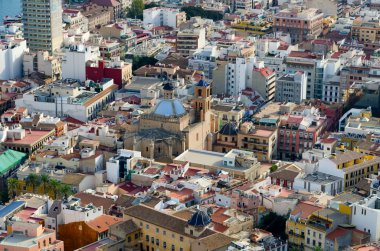 Co Katedrali Saint Nicolas bari evler arasında İspanya gizli Alicante
