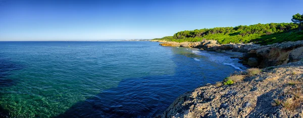 Vista panorámica de múltiples puertos rocosos cerca de Tarragona, España —  Fotos de Stock