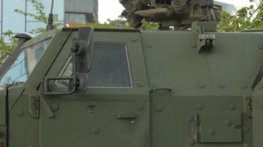 Taret, silah ve silah görünümünü kapat.