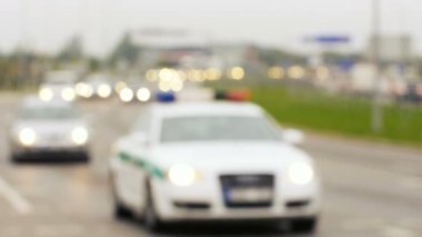 Trafik sıkışıklığı Litvanya, bulanık sahne üzerinde odaklanmamış görünümü.