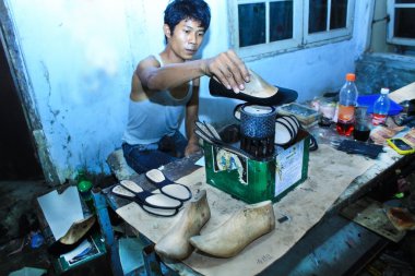 Geleneksel ayakkabı Maker