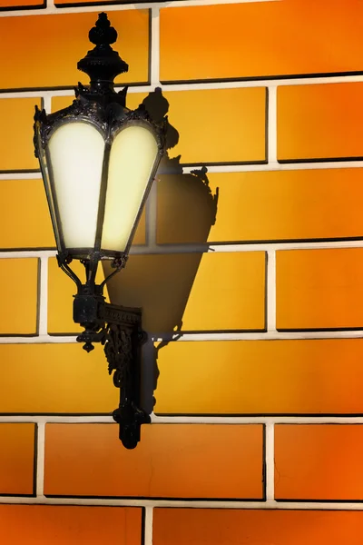 Vintage street lamp on the wall — Stock Photo, Image