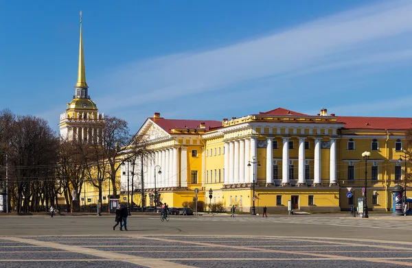 Адмиралтейство в Санкт-Петербурге — стоковое фото