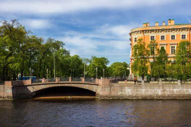 Mikhailovsky kale manzarası. Setin Fontanka Nehri'nin. Saint Petersburg. Rusya.