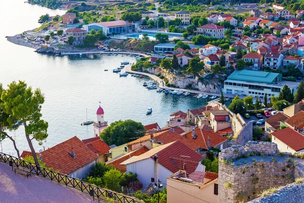 St Michaels Fortress üzerinden Sibenik şehir panoraması. 