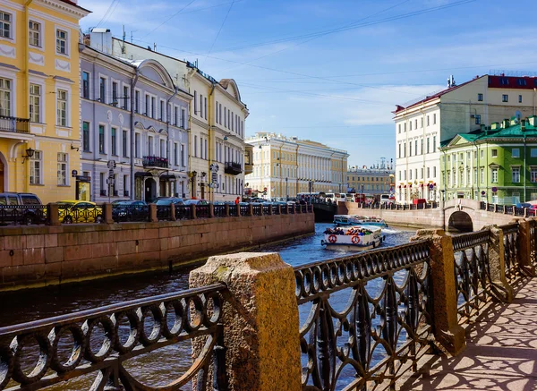 Набережная реки Мойка в Санкт-Петербурге, Россия — стоковое фото