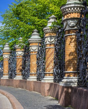Mikhailovsky bahçe çit. Saint Petersburg. Rusya. 