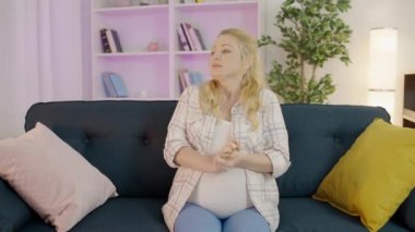 Stresli kadın beklentisi, endişeli hamilelik anksiyetesi, sorun