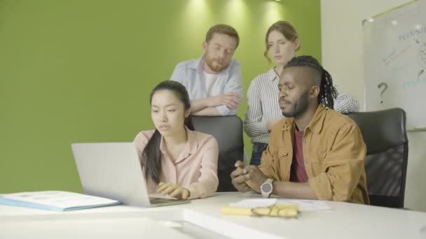Business Team Bespreken Mislukte Project Met Crisis Verloren Klant Slechte — Stockvideo