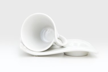 Beyaz seramik bardak