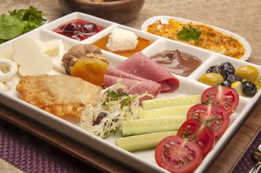 Geleneksel Türk Kahvaltı.