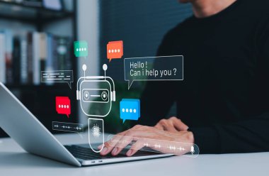 Al Chatbot Kavramı. Sanal sohbet asistanı olan akıllı telefon kullanan kişi, yapay zeka teknolojisi, çevrimiçi müşteri destek otomasyonu, iletişim yapay zekası, iş dünyasında iletişim yeniliği, ChatGPT, Chat AI,