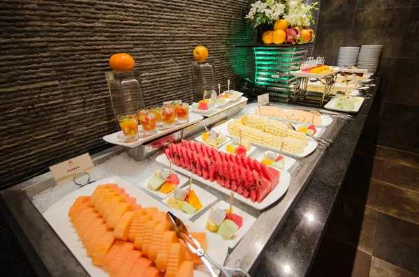 Buffet food and fruit for the catering in party — Stock Photo, Image