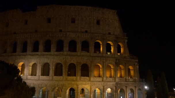 Colosseum at night time — Wideo stockowe