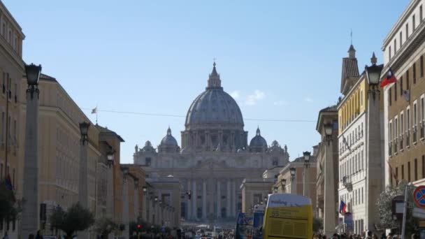 Petersdom im Vatikan — Stockvideo