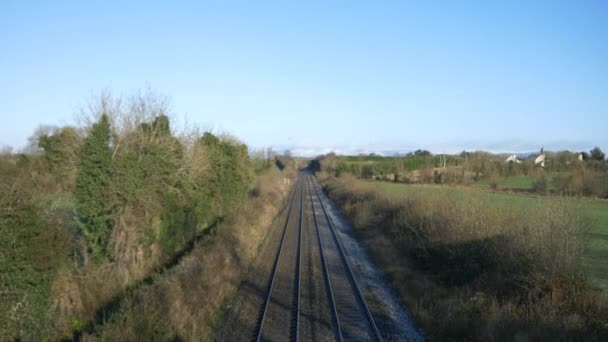 Панорама железнодорожных путей — стоковое видео