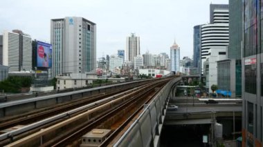 kamera tarafından geçen metroyu 