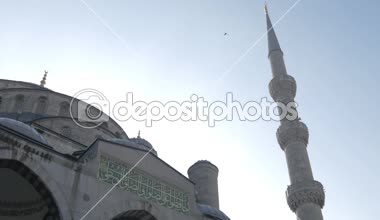 Istanbul'da minare ile Sultanahmet Camii