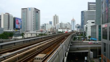 kamera tarafından geçen metroyu 