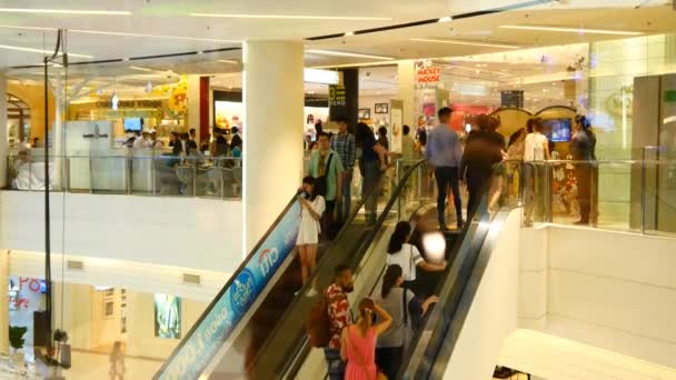 Escalators in mall with people — Stock Video