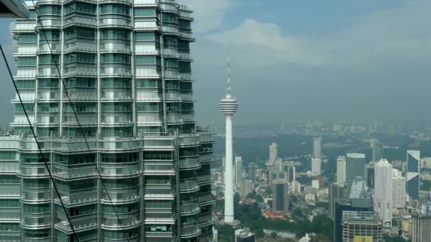 在繁忙的城市的摩天大楼 — 图库视频影像