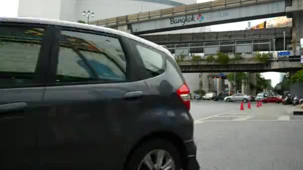 Engarrafamento no centro da cidade — Vídeo de Stock