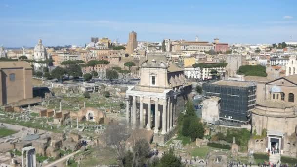 Oude ruïnes van de Romeinse forum — Stockvideo