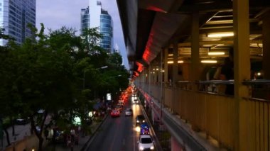 Şehir merkezinde trafik sıkışıklığı