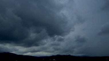 SuperCell fırtına kara bulutlar ile