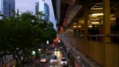 Şehir merkezinde trafik sıkışıklığı