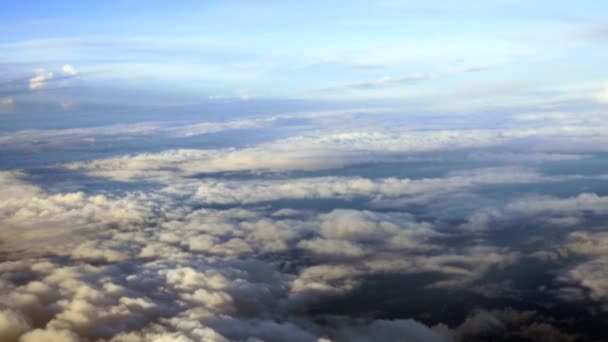 Nuages sur de belles montagnes — Video