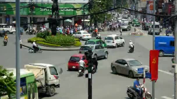 Ho Chi Minh yolu üzerinde kaotik trafik — Stok video