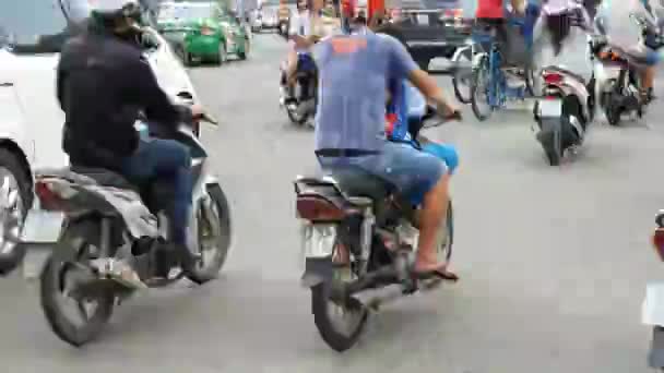 Ho Chi Minh yolu üzerinde kaotik trafik — Stok video