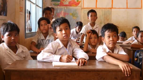 Cambodian children at school — Stock Video