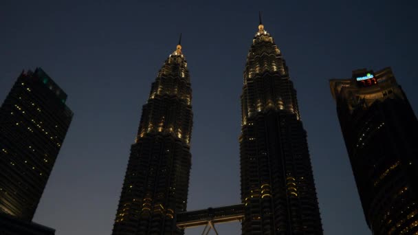 Petronas twin towers — стокове відео