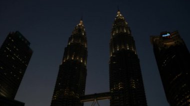 Petronas İkiz Kuleleri 