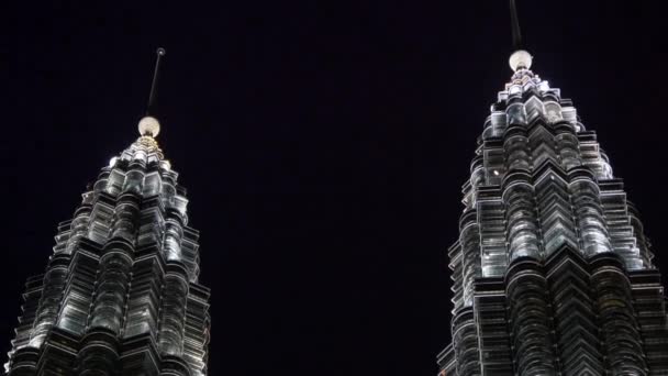 Petronas twin towers — Stock video