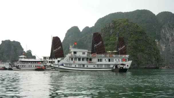 Tropical landscape of ha long bay — Stock Video