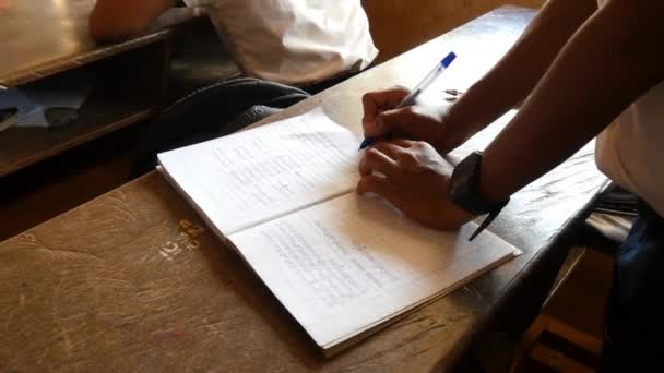 Cambodian children at school — Stock Video