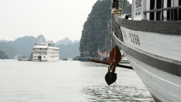 Tropiska landskapet i ha long bay — Stockvideo